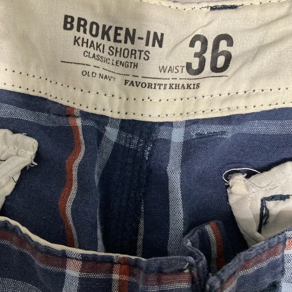 Men’s preowned shorts 36 waist
See pics - Picture 3 of 3